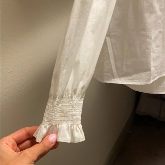 Off the shoulder white blouse - Picture 2 of 3